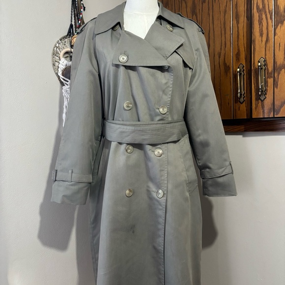 Vintage London Fog Classic Olive Green Trench Coat Size 10 - Picture 3 of 15